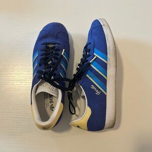 Adidas Gazelles, blue, size 8